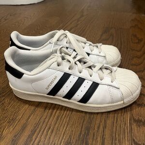 Adidas Superstar Sneakers
